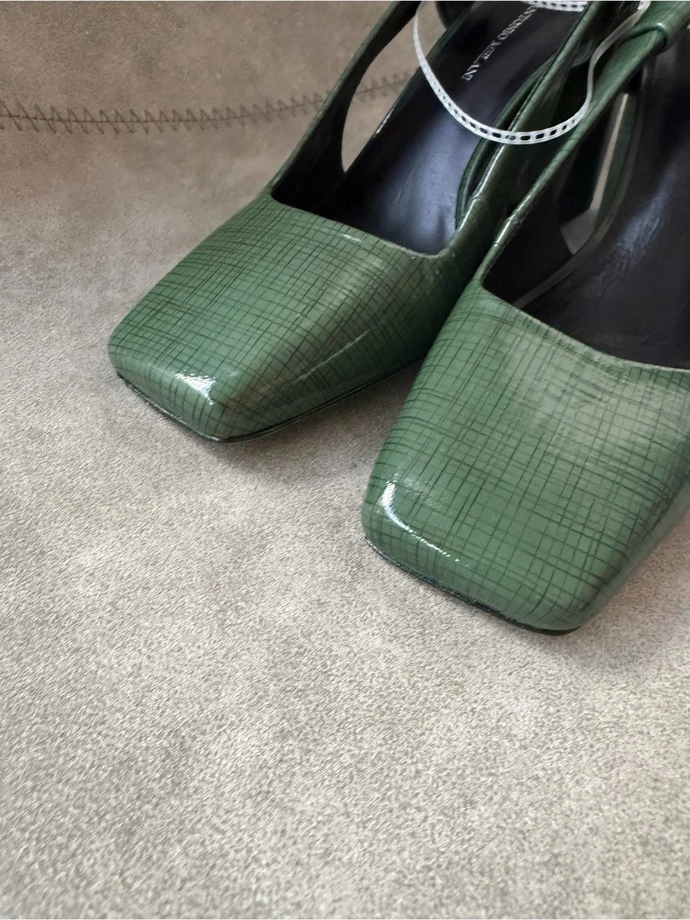 NWT Antonio Melani Salma Printed Patent Leather Slingback Pumps Oxford Green